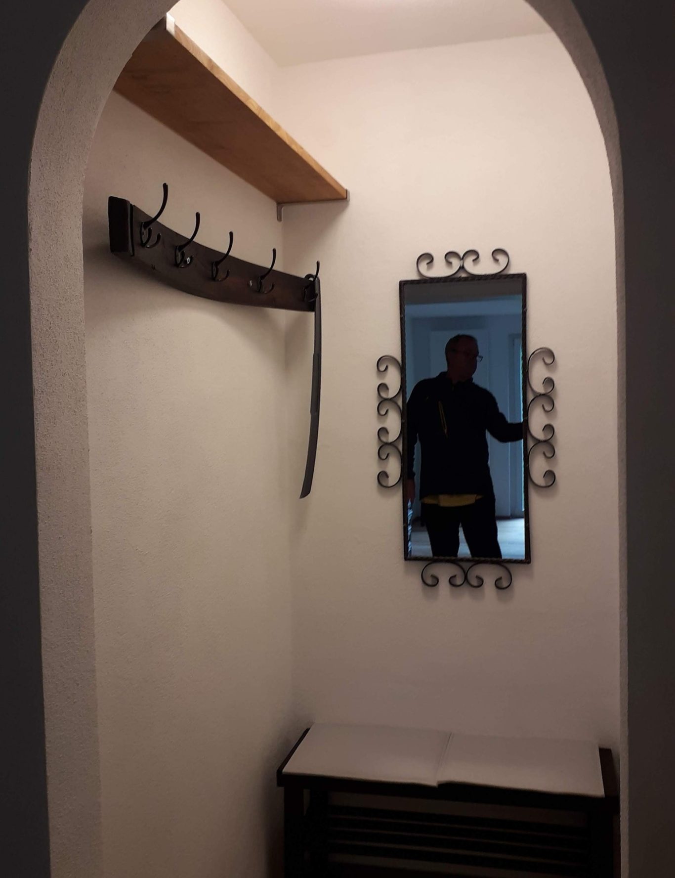 Garderobe Mandelblüte